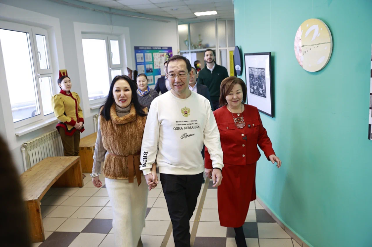 Главе Якутии представили приоритетные проекты АГУИККИ